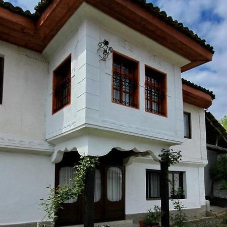 Gjakova Bujtina Zhaveli Bed & Breakfast エクステリア 写真