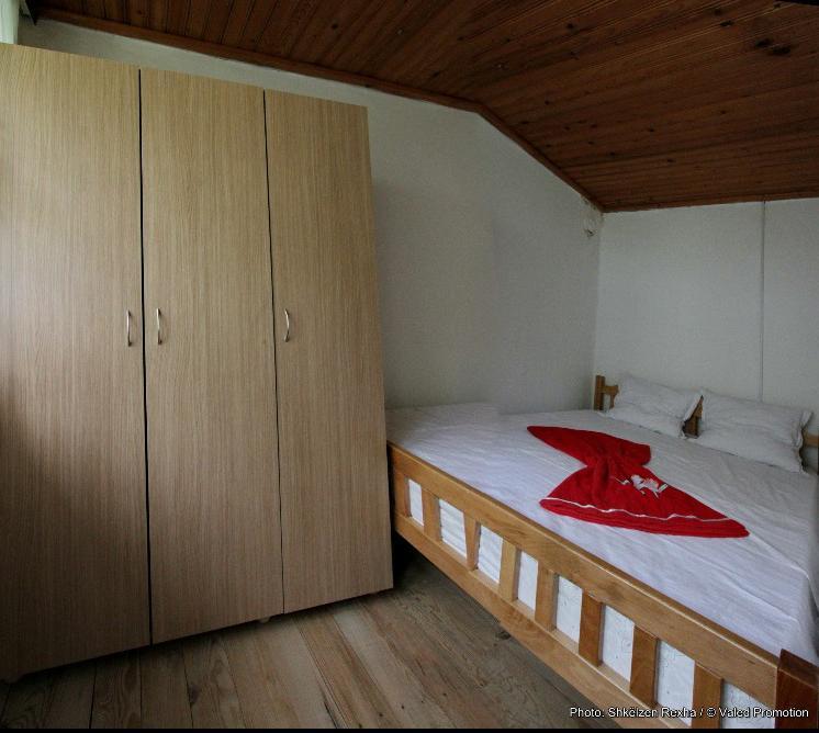 Gjakova Bujtina Zhaveli Bed & Breakfast エクステリア 写真