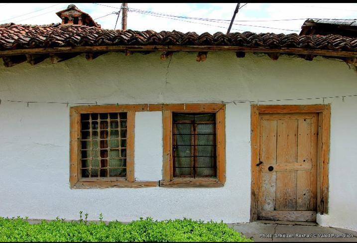 Gjakova Bujtina Zhaveli Bed & Breakfast エクステリア 写真